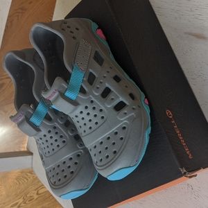Merrell Little Girl Sandal size 12